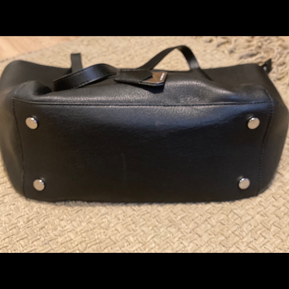 Michael Kors hand bag & matching wallet - Picture 5 of 5